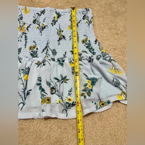 Large NWT Smocked Waist Skirt - Picture 3 of 7